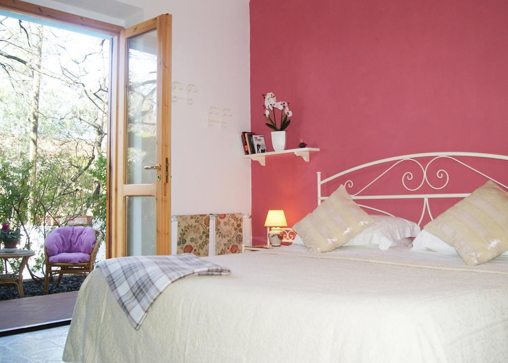 B&B La Casa Del Gelso Acquafredda Cameră foto
